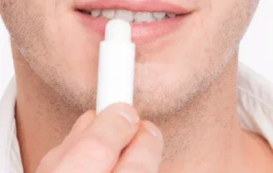Rekomendasi lip balm untuk pria, perawatan terbaik untuk bibir  Sehat dan terawat