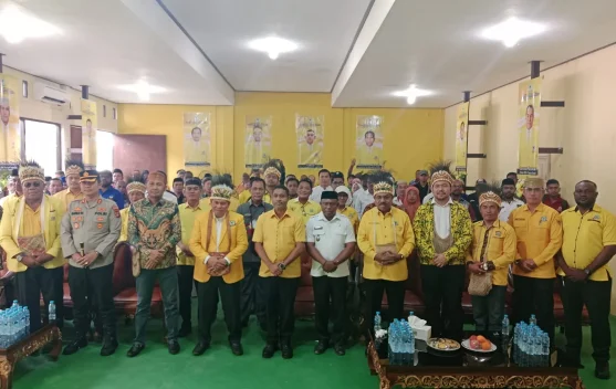 Samaun Dahlan Targetkan Golkar Rebut Kursi Ketua DPRK Bintuni 2029