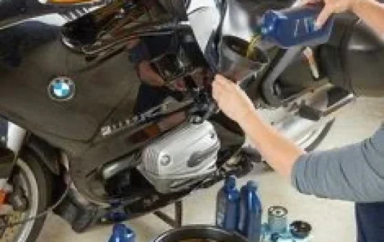 Kenali Tanda Motor Harus Ganti Oli