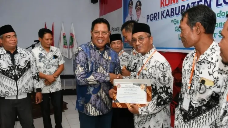 Bupati Tekankan Peran Guru dan Dukungan untuk PGRI di Lotim