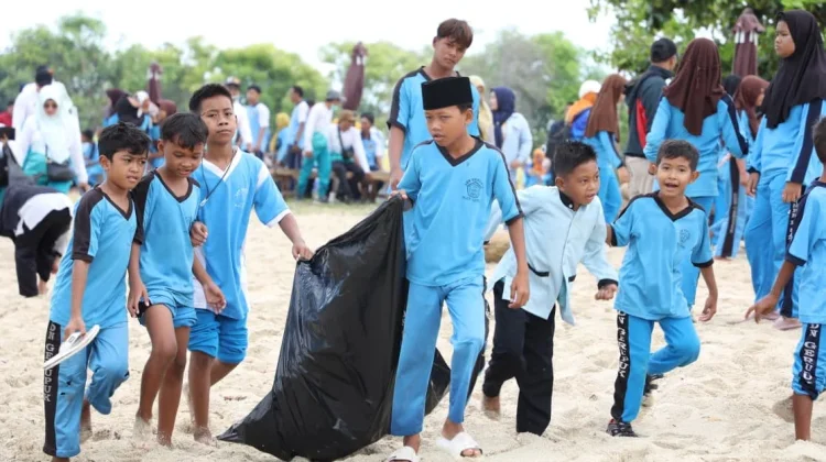 Gerakan Indonesia ASRI Jadi Penguat Citra Wisata Bersih Lombok Tengah