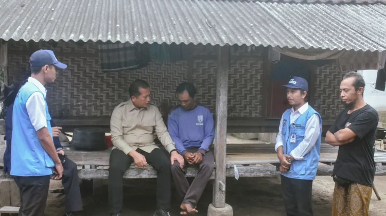 Tahun Pertama Iqbal–Dinda, Kemiskinan Turun Nyata