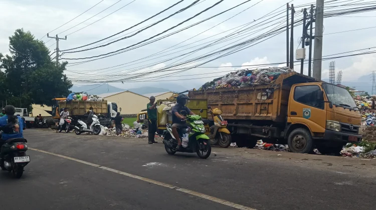 TPS Kebon Talo Cemari Jalur Kota dan Pariwisata Senggigi
