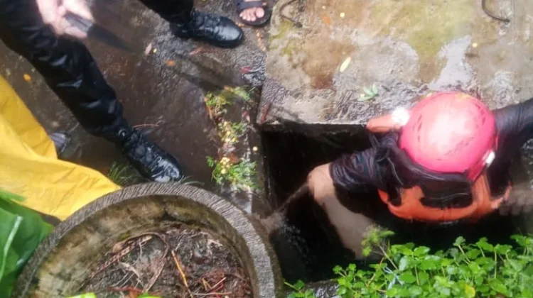 Balita Terseret Arus Selokan di Selong, Tim SAR Lakukan Pencarian