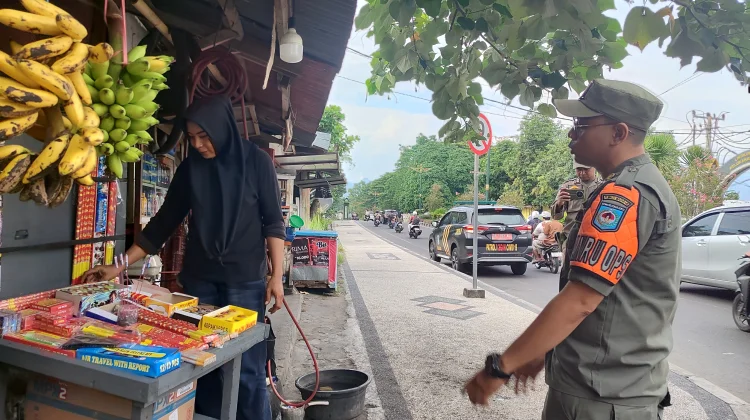 Satpol PP Perketat Pengawasan Petasan Ramadan