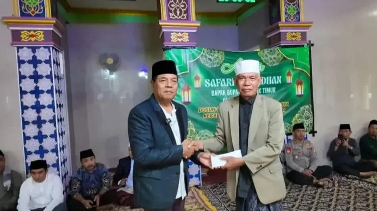 Safari Ramadan di Wanasaba, Bupati Soroti Kemiskinan dan Anggaran
