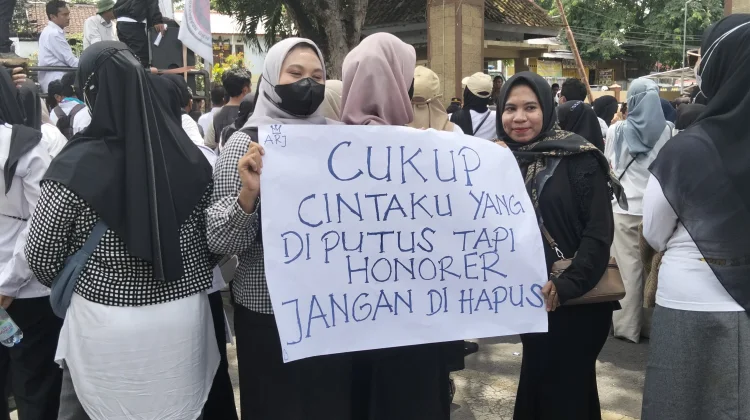 Aliansi Honorer Ancam Polisikan BKD Dompu