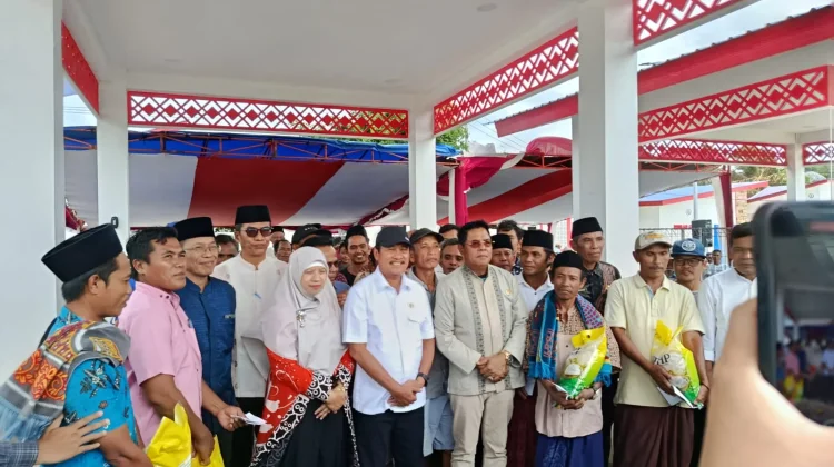 Menteri KKP Tinjau Kampung Nelayan Merah Putih di Lombok Timur