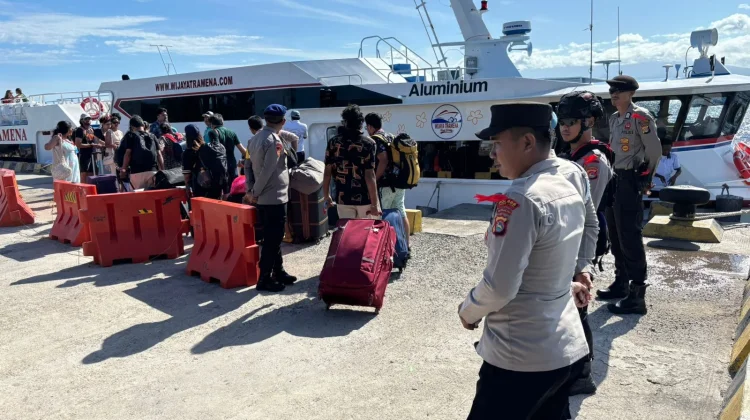 Dukung Pariwisata Berkelanjutan, AKACINDO Salurkan CSR Rumah Layak Huni