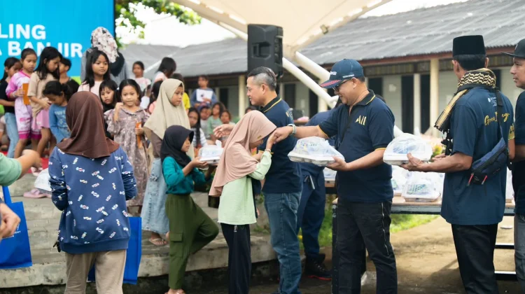 ITDC Salurkan Bantuan dan Trauma Healing untuk Anak Terdampak Banjir di Mandalika