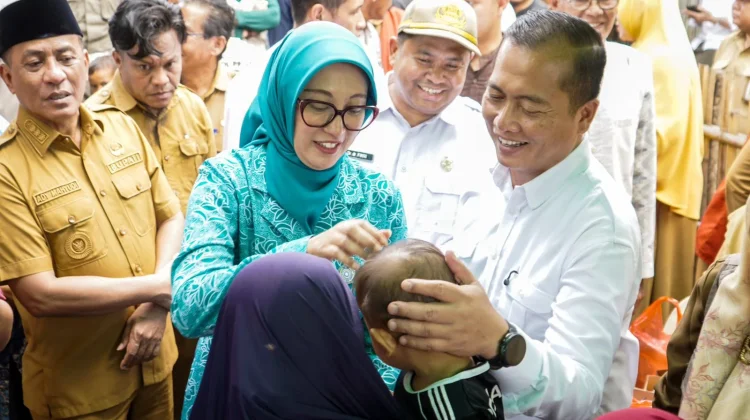 Gubernur Temui 12 Balita yang Stunting di Desa Nggembe