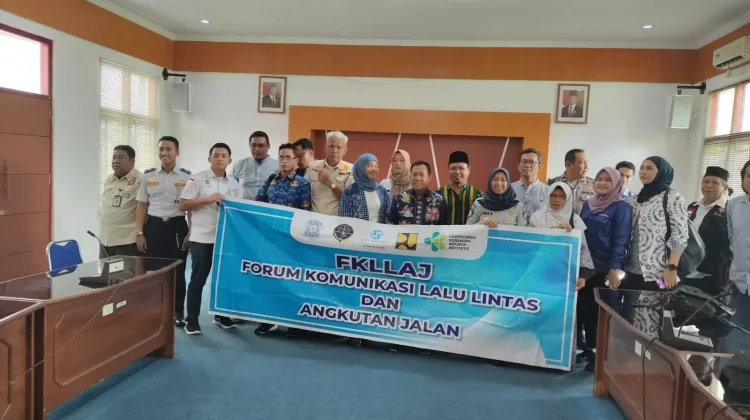 FLLAJ Mencari Solusi terhadap Permasalahan Kemacetan