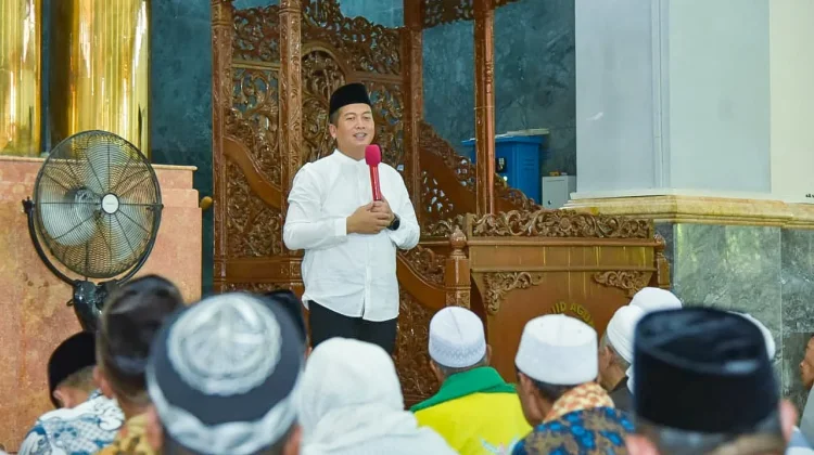 NTB Dikepung Banjir Bandang, Iqbal Ajak Warga Tanam Pohon
