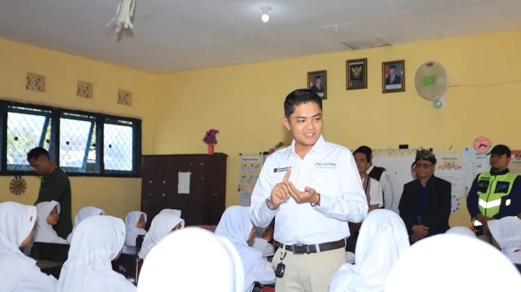 BIZAM Bantu Siswa Sekitar Bandara, 2.000 Paket Perlengkapan Sekolah Dibagikan
