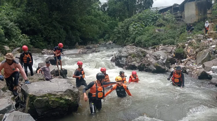 Tim SAR Gabungan Cari Balita Hilang di Sembalun