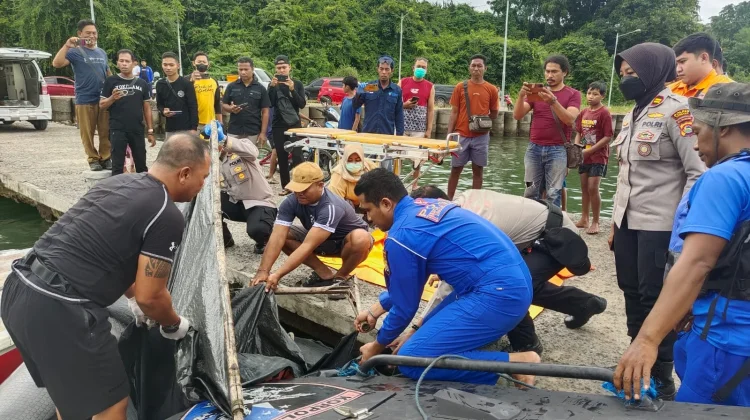Mayat Pria Ditemukan Mengapung di Tanjung Munangis