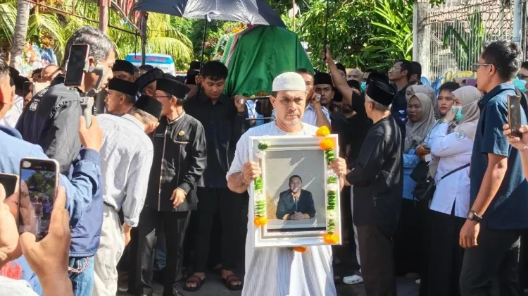 Jenazah dr. Jack Tiba di Rumah Duka, Disambut Isak Tangis Keluarga