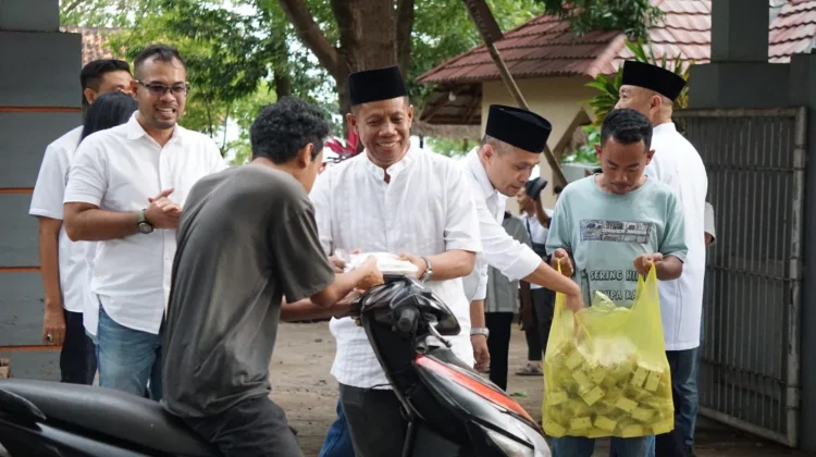 Safari Ramadan, Warga Binaan Lapas Selong Ikut Tebar Kebaikan