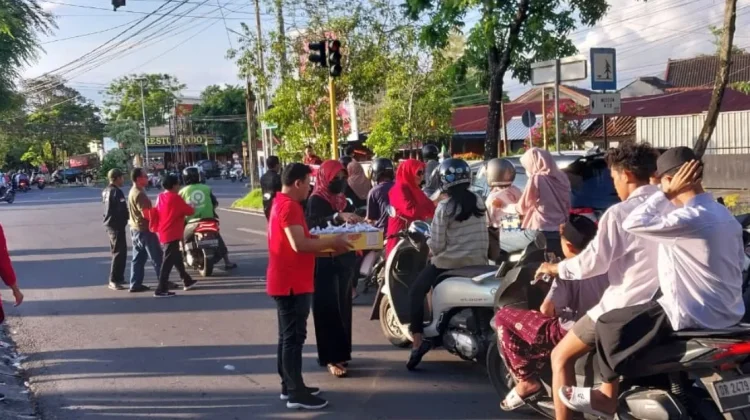 Bakti Sosial PDIP NTB: Ribuan Paket Sembako & Sarung Disalurkan ke Masyarakat