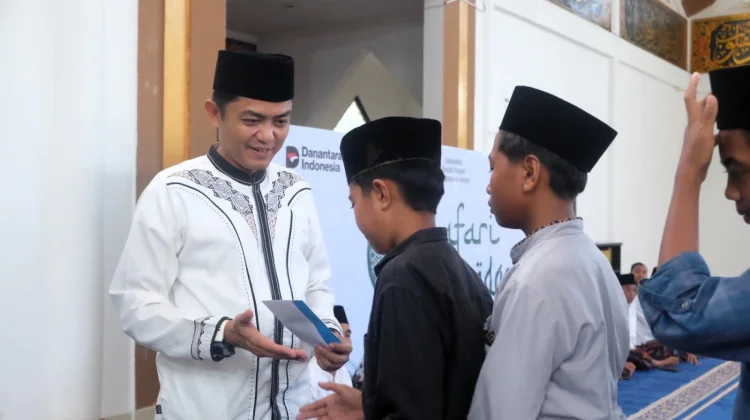 Safari Ramadan BIZAM, 500 Paket Sembako Dibagikan untuk Warga dan Tenaga Penunjang