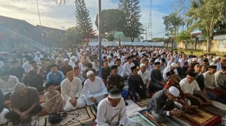 Warga Muhammadiyah Lombok Timur Laksanakan Sholat Idul Fitri di 12 Lokasi