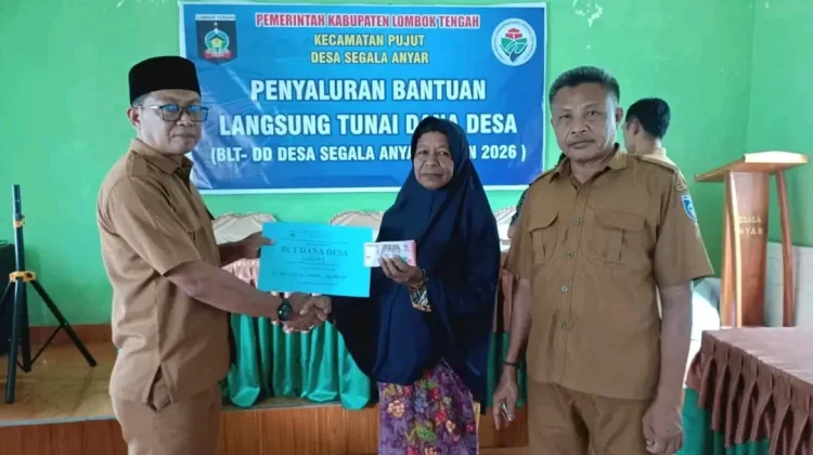 BLT Dana Desa Disalurkan di Segala Anyar, Bantu Warga Rentan Penuhi Kebutuhan Dasar