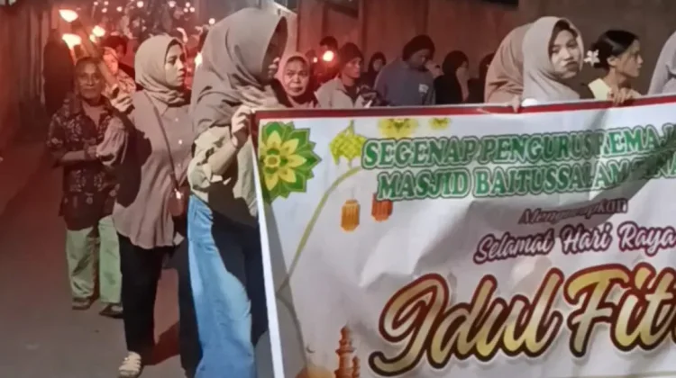 Pawai Takbiran Semarakkan Malam Idulfitri di Masbagik Selatan