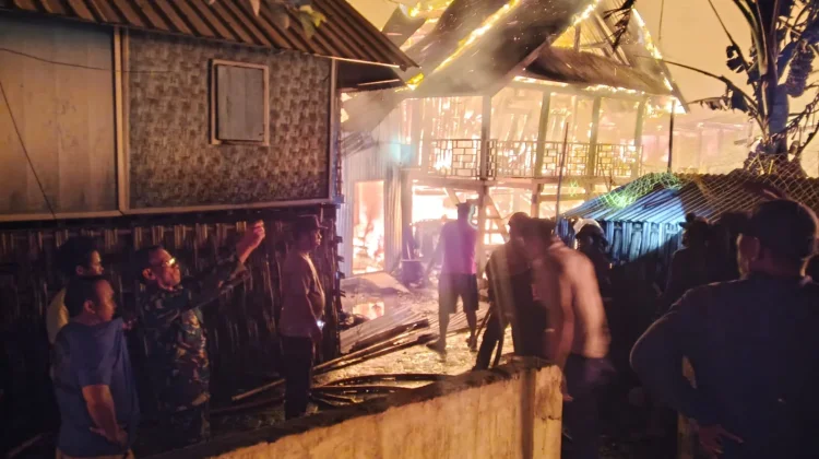 Gubernur Perintahkan Penanganan Darurat Kebakaran di Alas Sumbawa