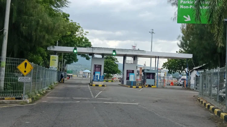 H+2 Lebaran, Arus Balik di Pelabuhan Kayangan Masih Sepi