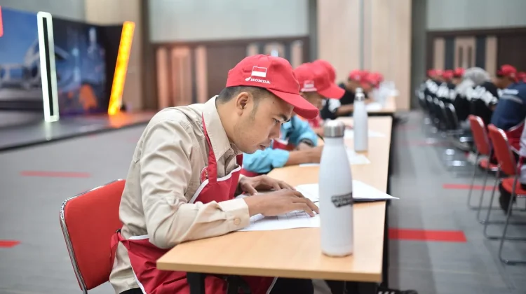 SMKN 3 Mataram Ukir Prestasi di Festival Vokasi Satu Hati Honda