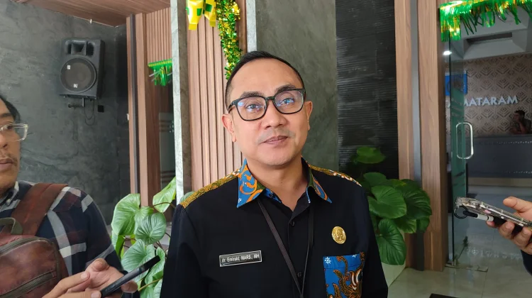 Dinkes Turunkan Tim Medis di Pusat Lebaran Topat