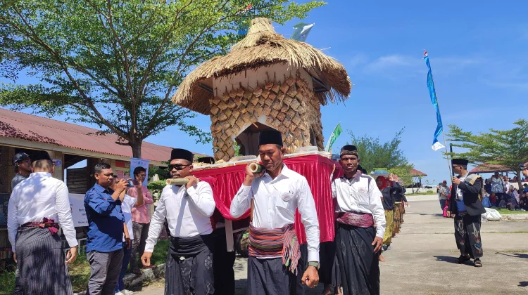 Mataram Hadirkan "Topat Agung" saat Lebaran Topat