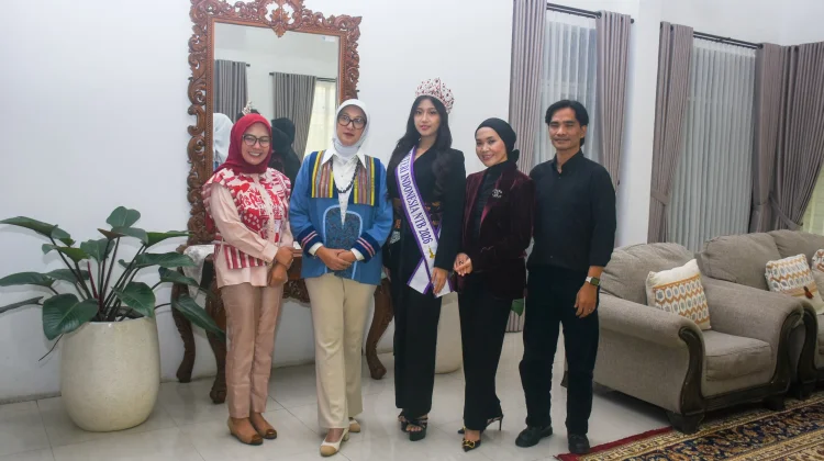 Putri Indonesia NTB 2026 Dilepas, Bawa Isu Pernikahan Dini dan Wastra Sumbawa