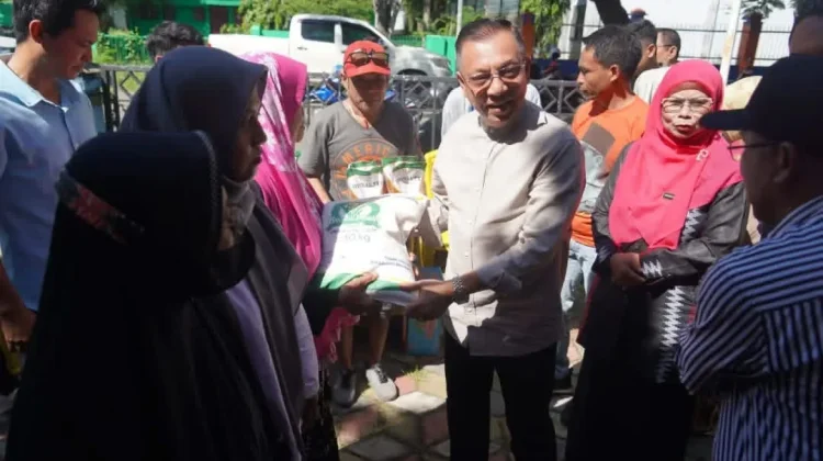 Wali Kota Bima Salurkan Bantuan Pangan Tahap I di Lewirato