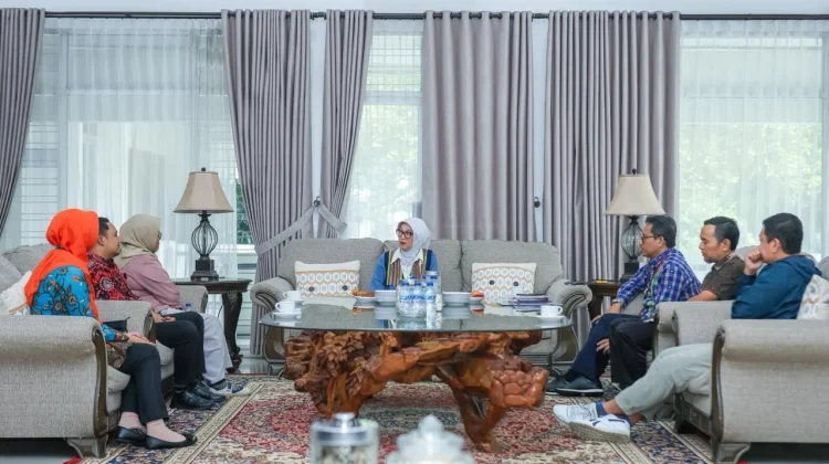 Staf Museum NTB Terlibat Pembuatan Buku Internasional tentang Kain Lombok