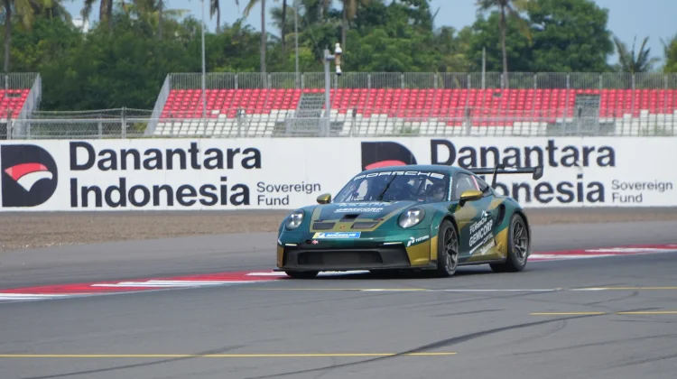 Jajal Sirkuit Mandalika, Sean Berpotensi ikut balap GT World Challenge Asia
