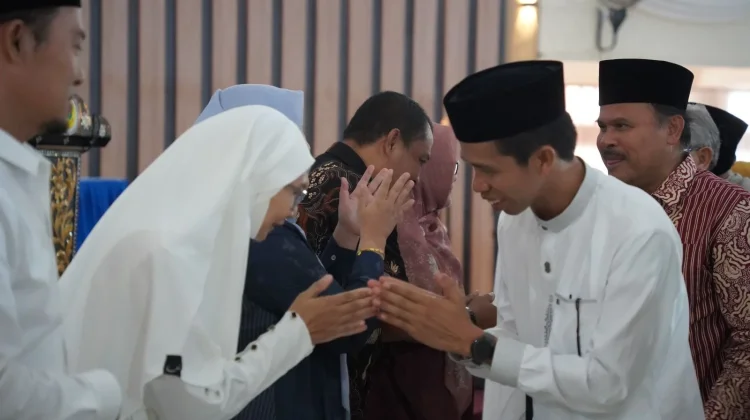 Unram Gelar Halal Bihalal dan Lepas Jamaah Calon Haji 2026