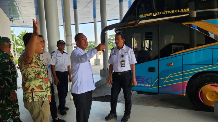 Dampak Konflik Timur Tengah, DPR Prediksi Tekanan Kenaikan Harga Tiket Pesawat