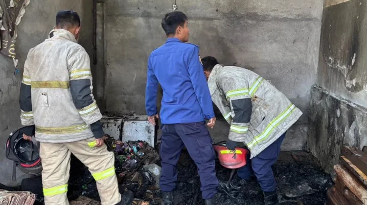 Kebakaran Gudang di Kelayu Berhasil Dipadamkan dengan Cepat