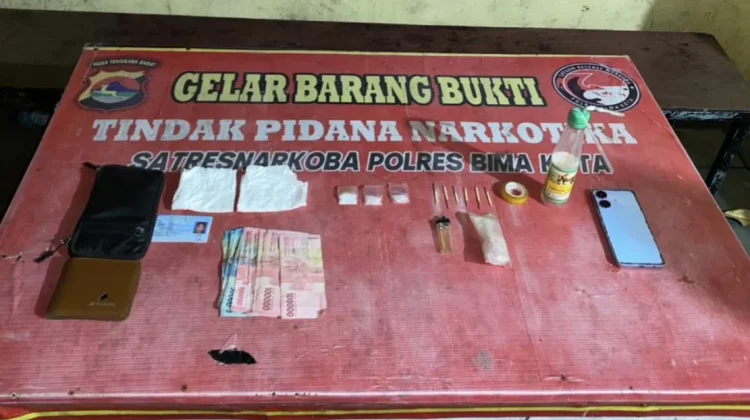 Dua Terduga Pengedar Sabu Ditangkap di Langgudu, Bima, Polisi Sita 3,07 Gram