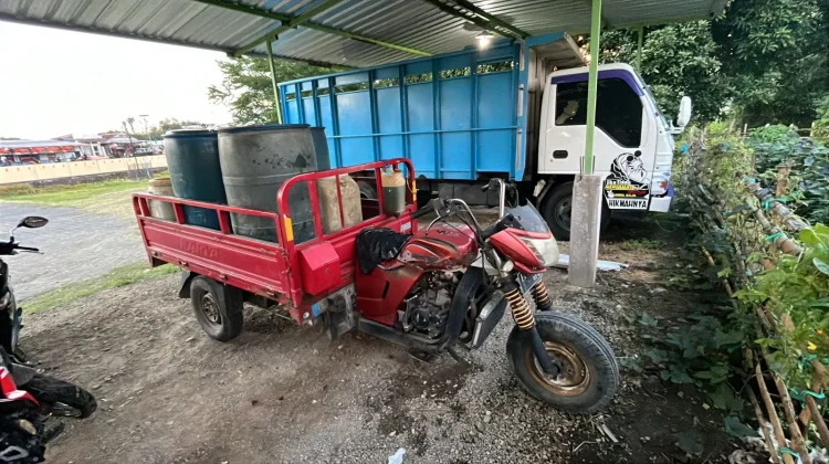 Polda NTB Tangkap Pengecer BBM Bersubsidi di Sumbawa, Sita 800 Liter Solar