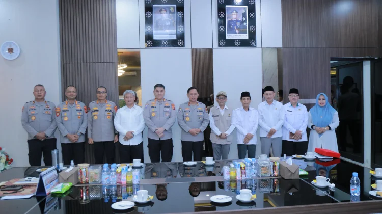 Kapolda NTB Audiensi dengan Pengurus Lembaga Haji dan Umroh se NTB