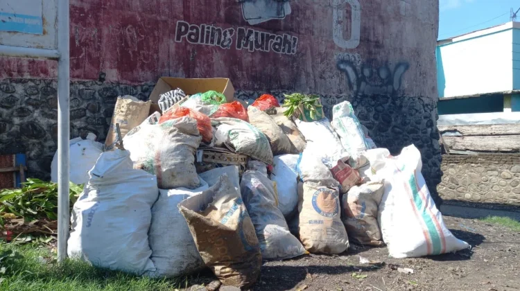 Keterbatasan Armada dan Anggaran, Sampah Menumpuk di Dompu