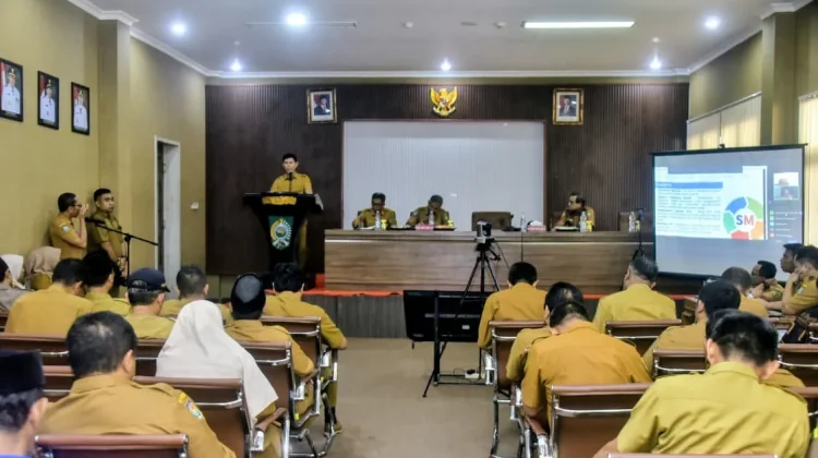 Rapat Evaluasi Program Selasa Menyapa, Ini Penekanan Wabup Bima