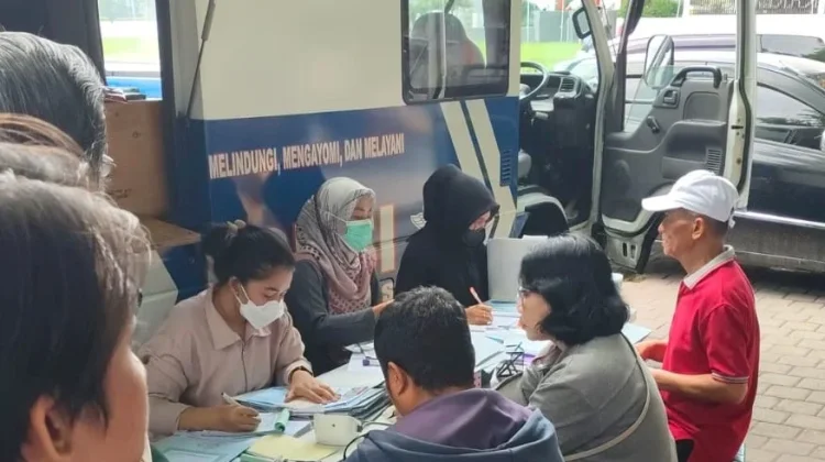 Antusiasme Warga Mataram Urus SIM Keliling Meningkat, Antrean Tak Terhindarkan