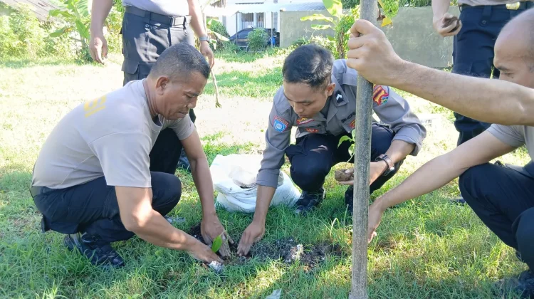 Polres Bima Kota Dukung  Pemanfaatan Lahan Kosong untuk Pangan Lestari