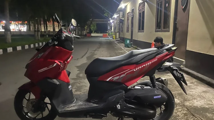 Turis Skotlandia Kemalingan Rp142 Juta saat Kemah di Sekotong