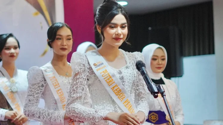 Membanggakan! Siswi SMKN 1 Lingsar Raih Best Personality Putri Kebaya NTB 2026