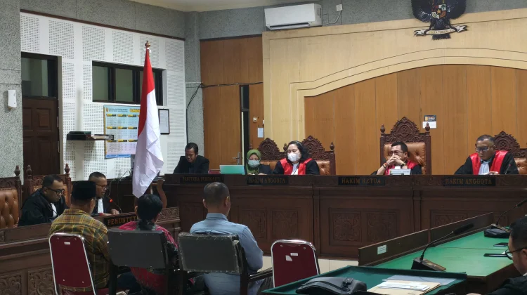 Tiga Terdakwa Kasus Korupsi Lahan Samota Jalani Sidang Perdana