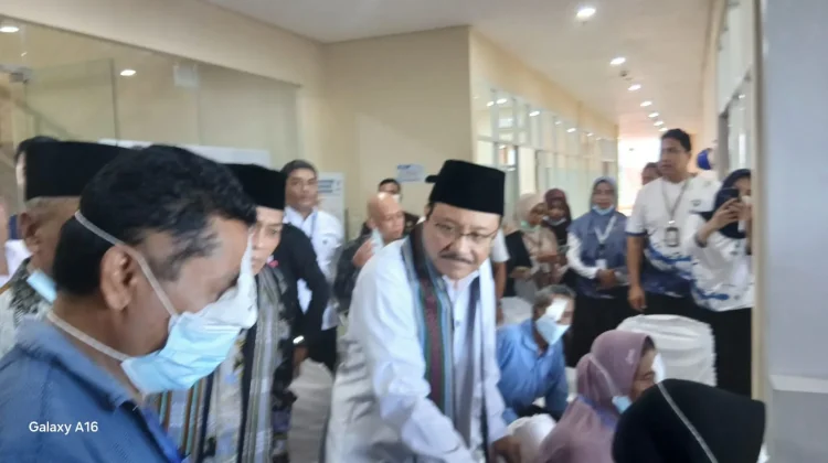 Kemensos Gelar Operasi Katarak Gratis di RS Mandalika, Sasar Warga se-NTB